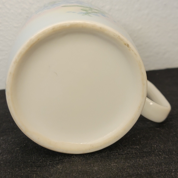 Vtg Cup Tea Coffee Hot Chocolate Gold Trimmed Porcelain Forget Me Nots Flowers - Picture 2 of 5